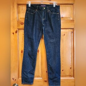 Ladies Skinny Tommy Hilfiger Jeans, Size 6S, Dark Wash